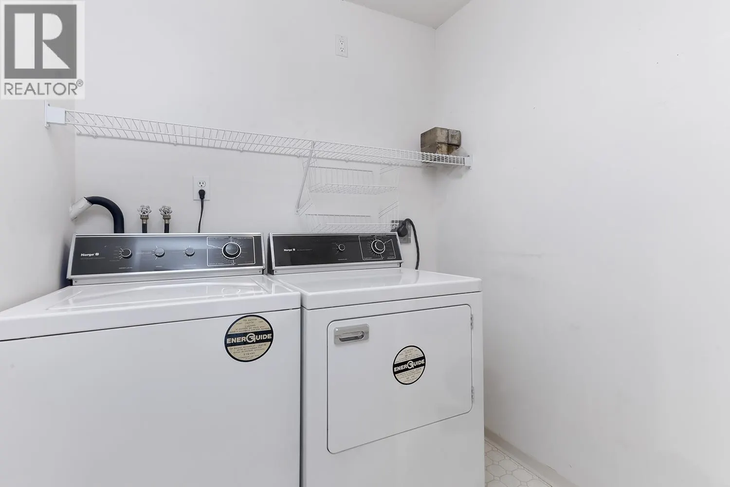 806 1245 QUAYSIDE DRIVE