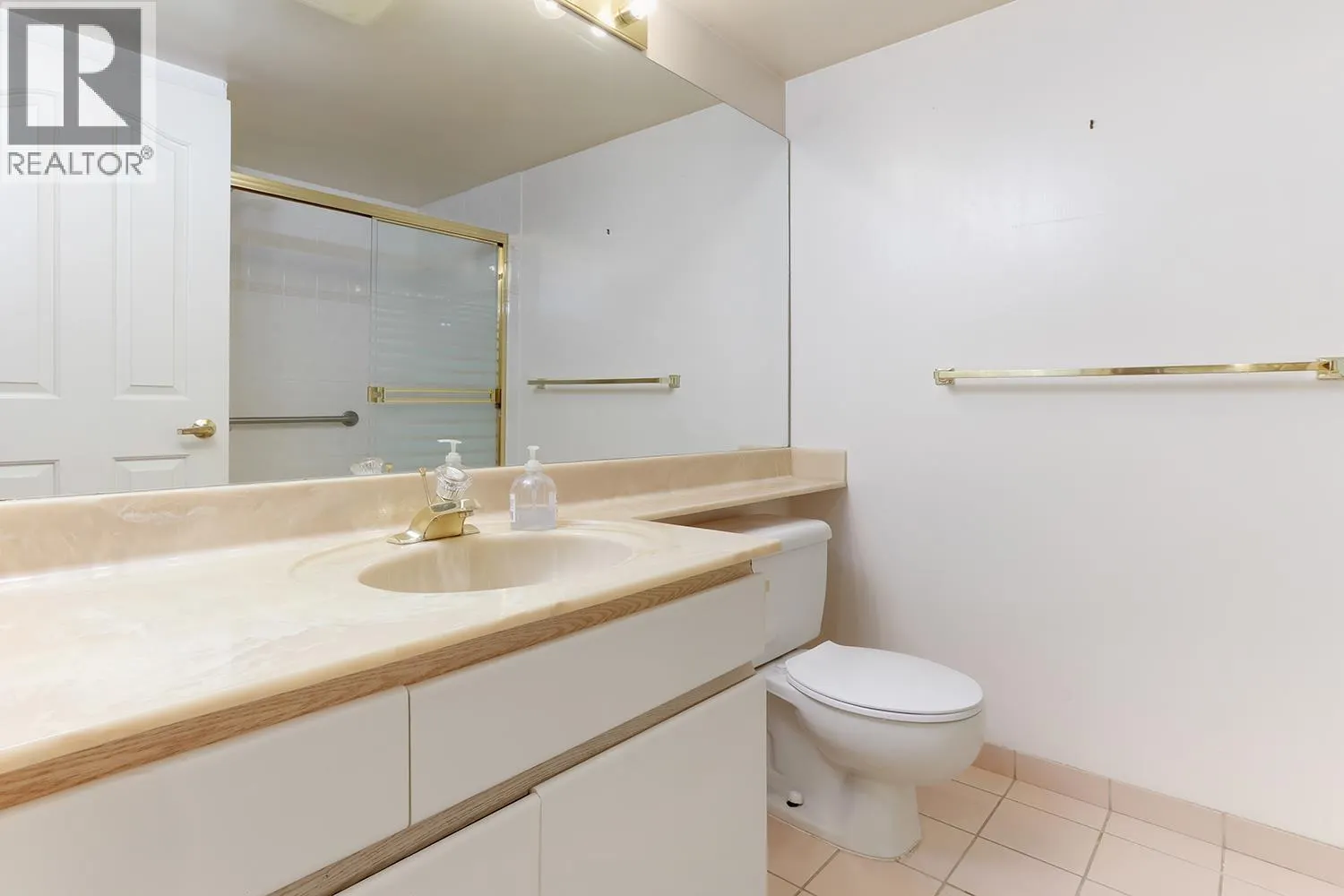 806 1245 QUAYSIDE DRIVE