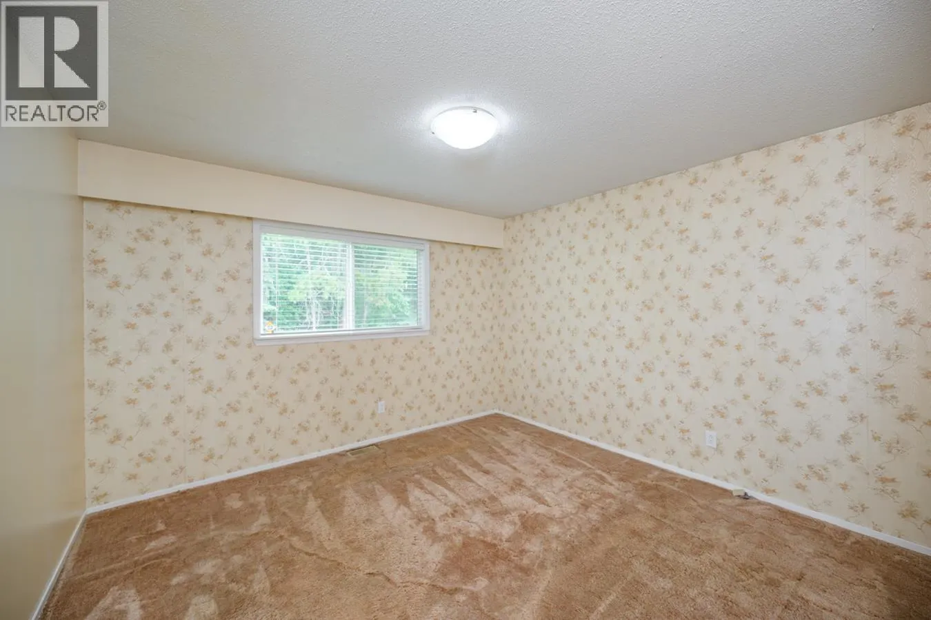 2445 LISGAR CRESCENT