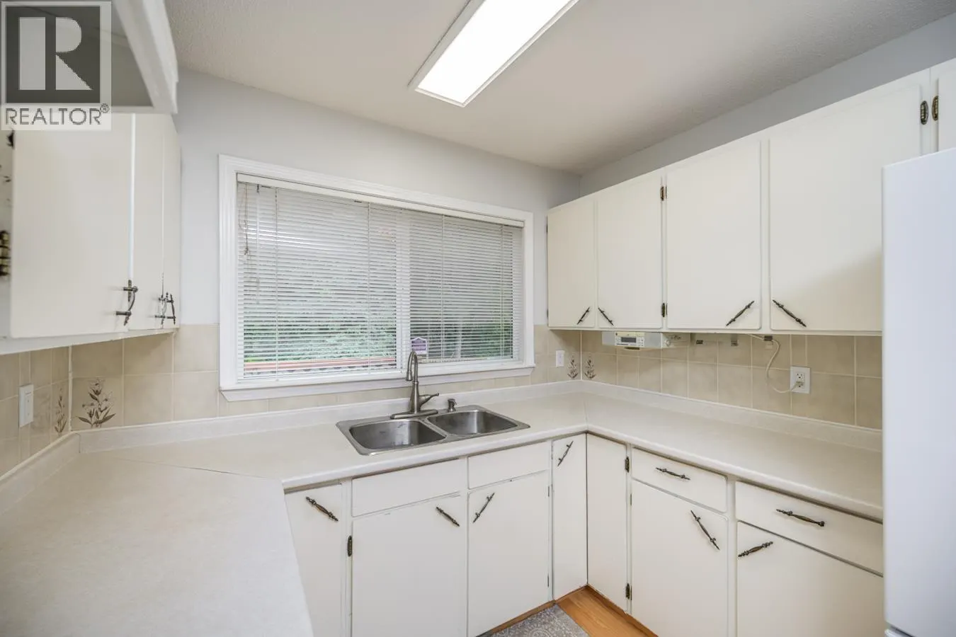 2445 LISGAR CRESCENT