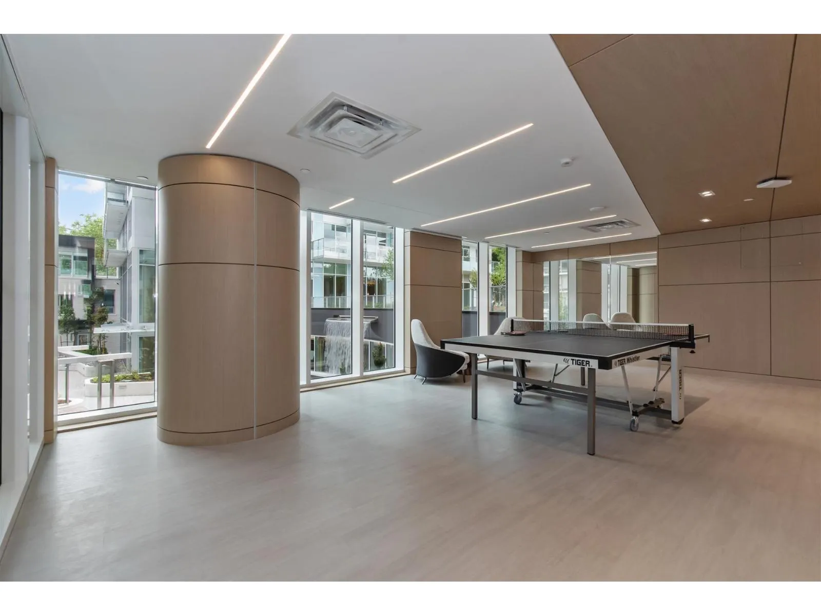 3607 13768 100 AVENUE
