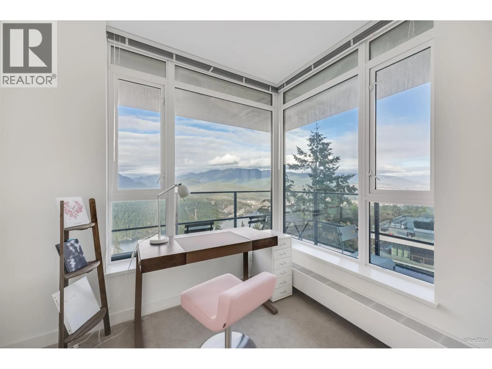 1103 8850 UNIVERSITY CRESCENT