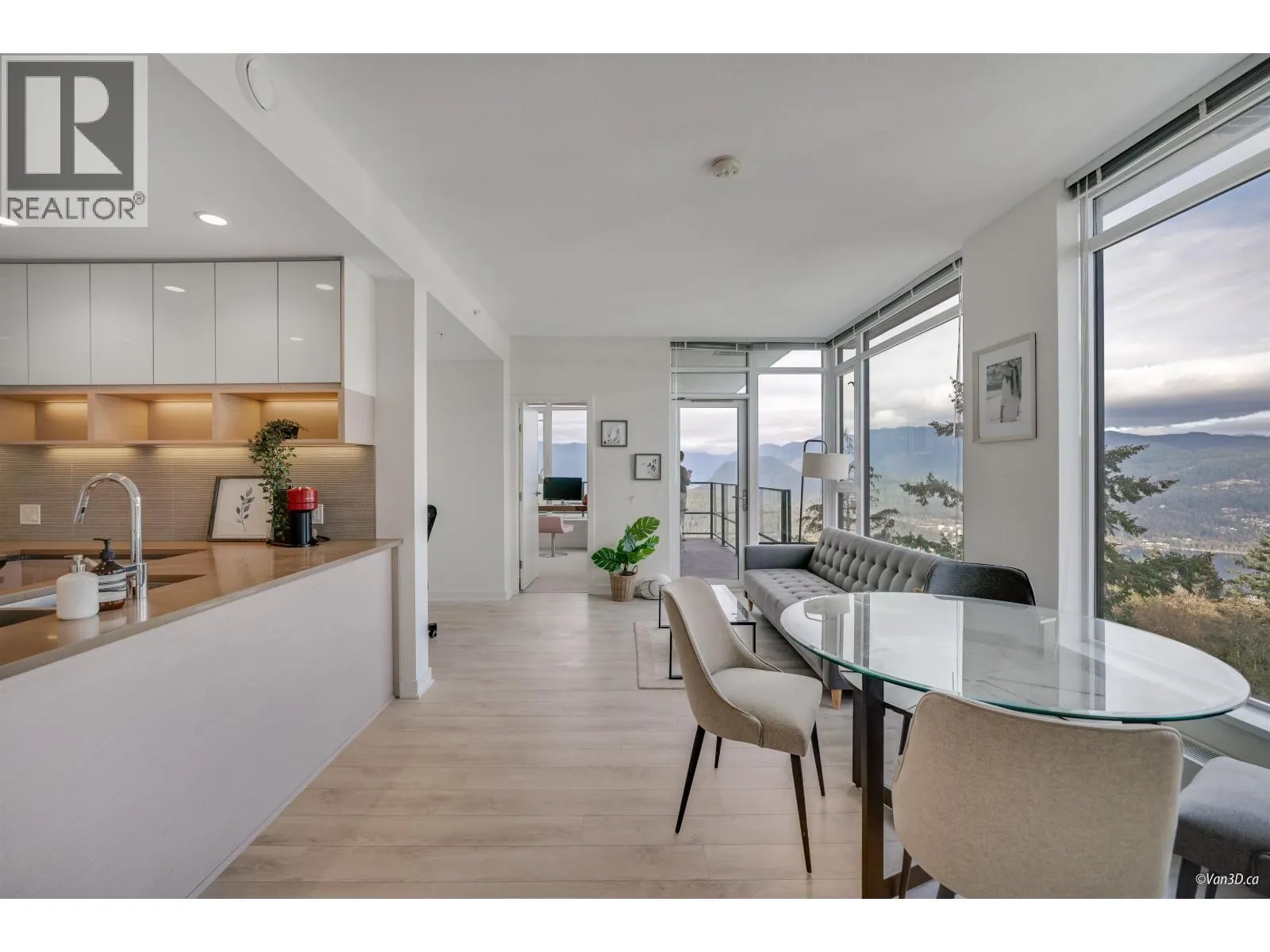 1103 8850 UNIVERSITY CRESCENT