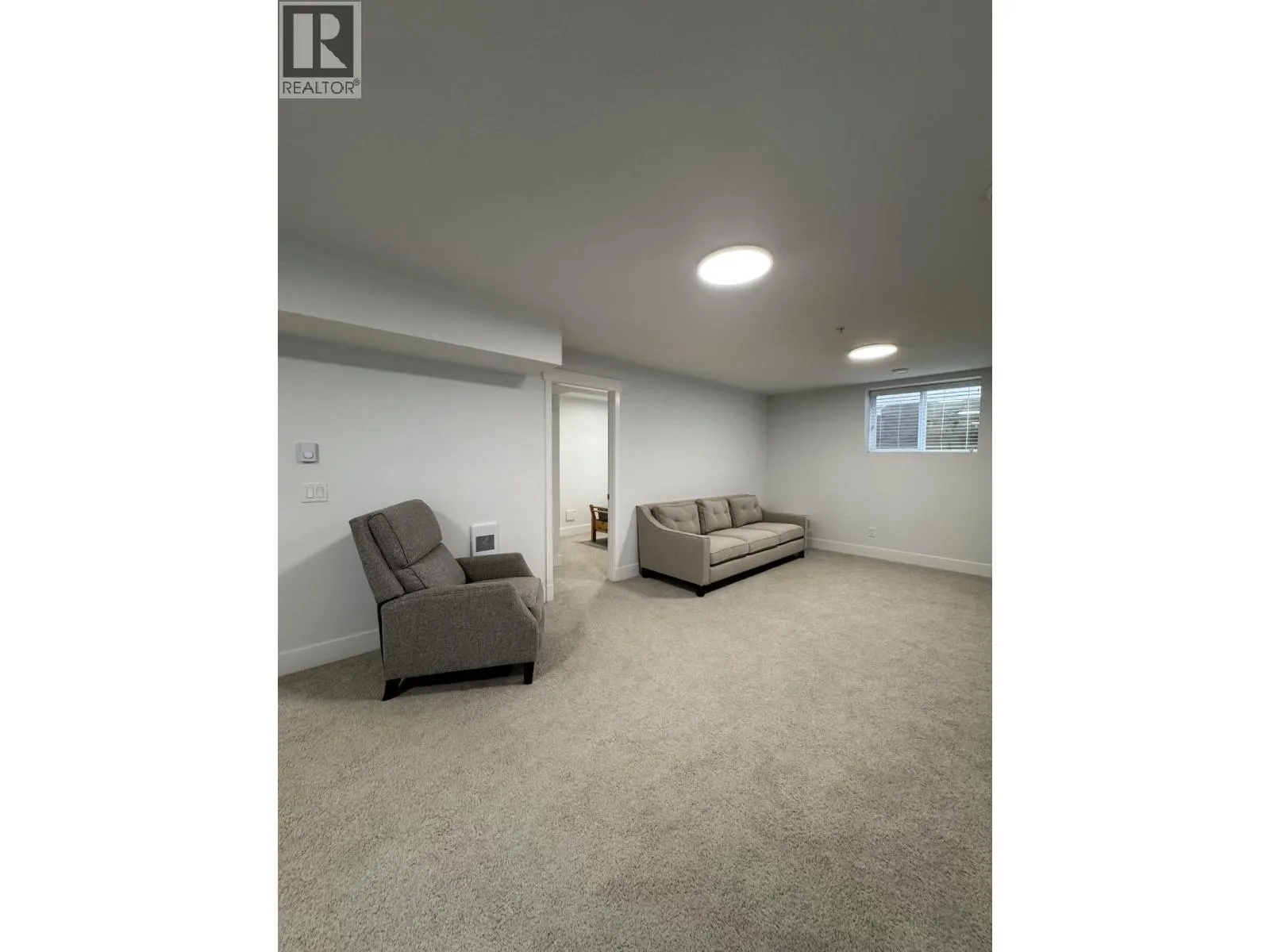 11124 239 STREET