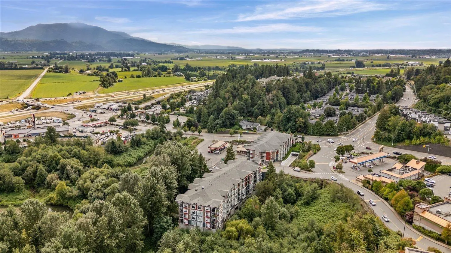 211 2242 WHATCOM ROAD