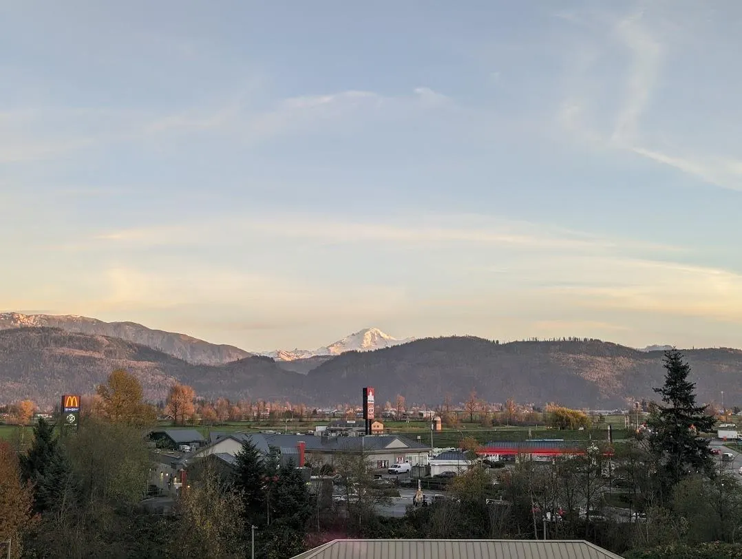 211 2242 WHATCOM ROAD