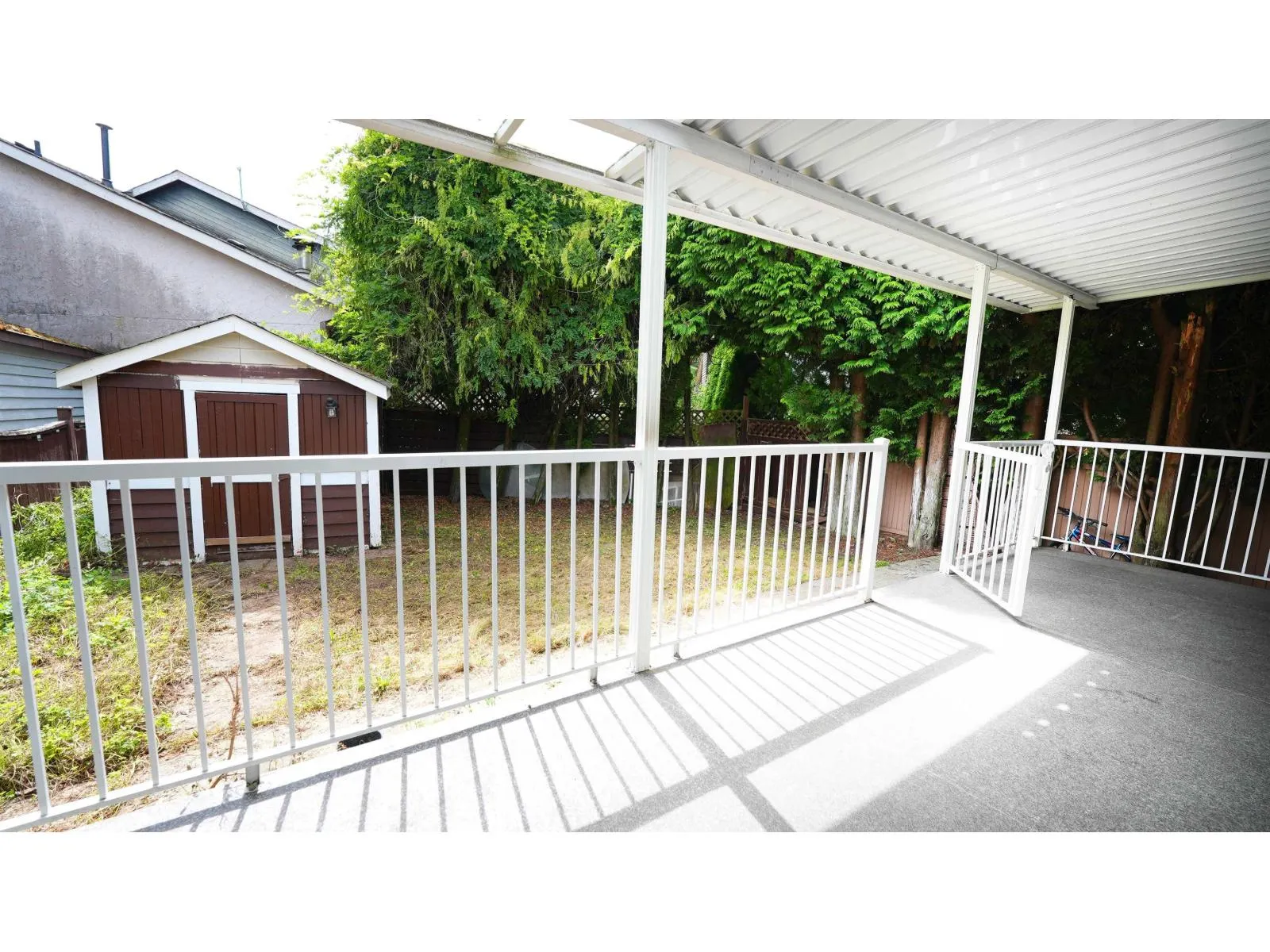 13902 LAUREL DRIVE
