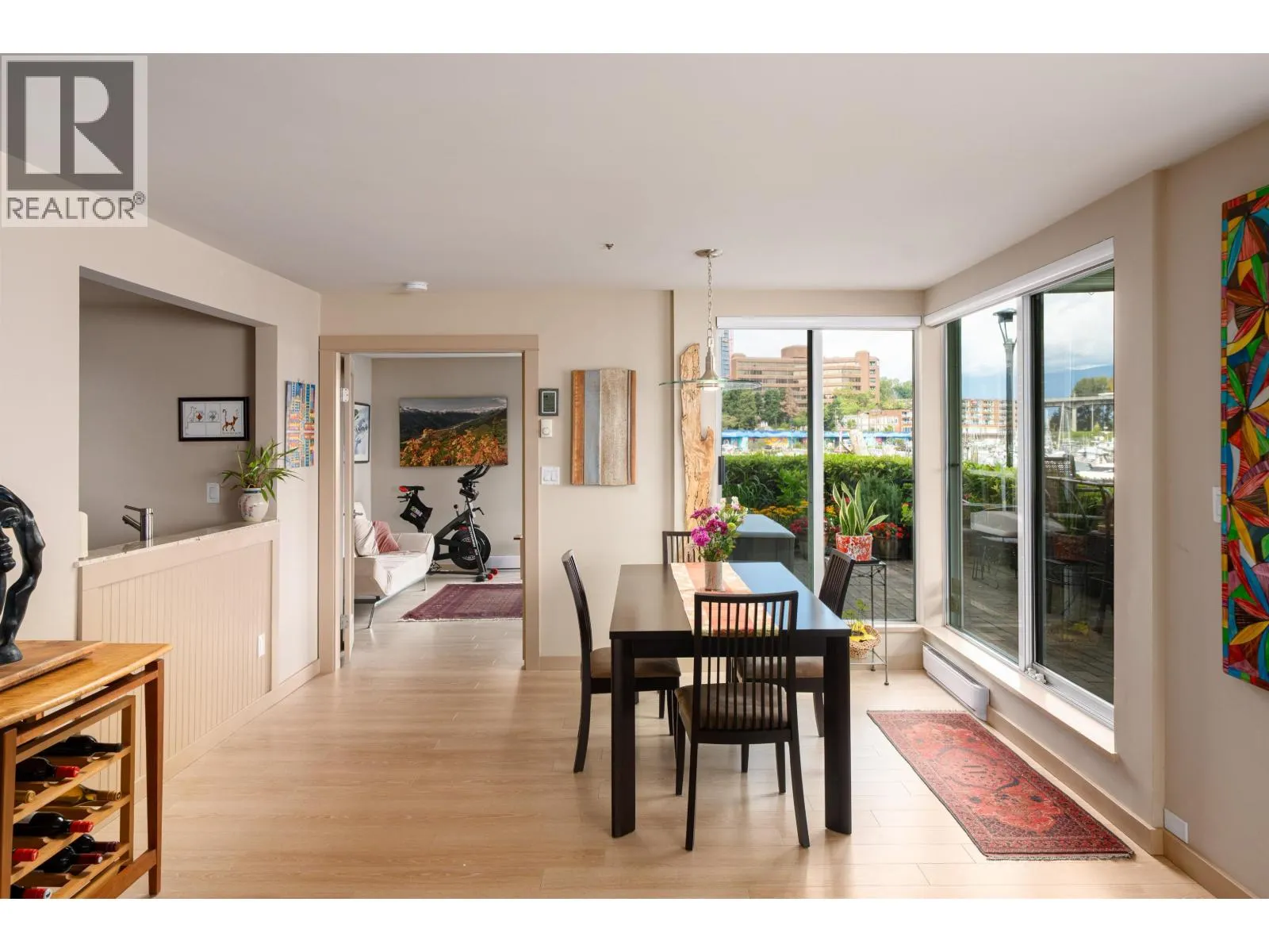 108 1502 ISLAND PARK WALK