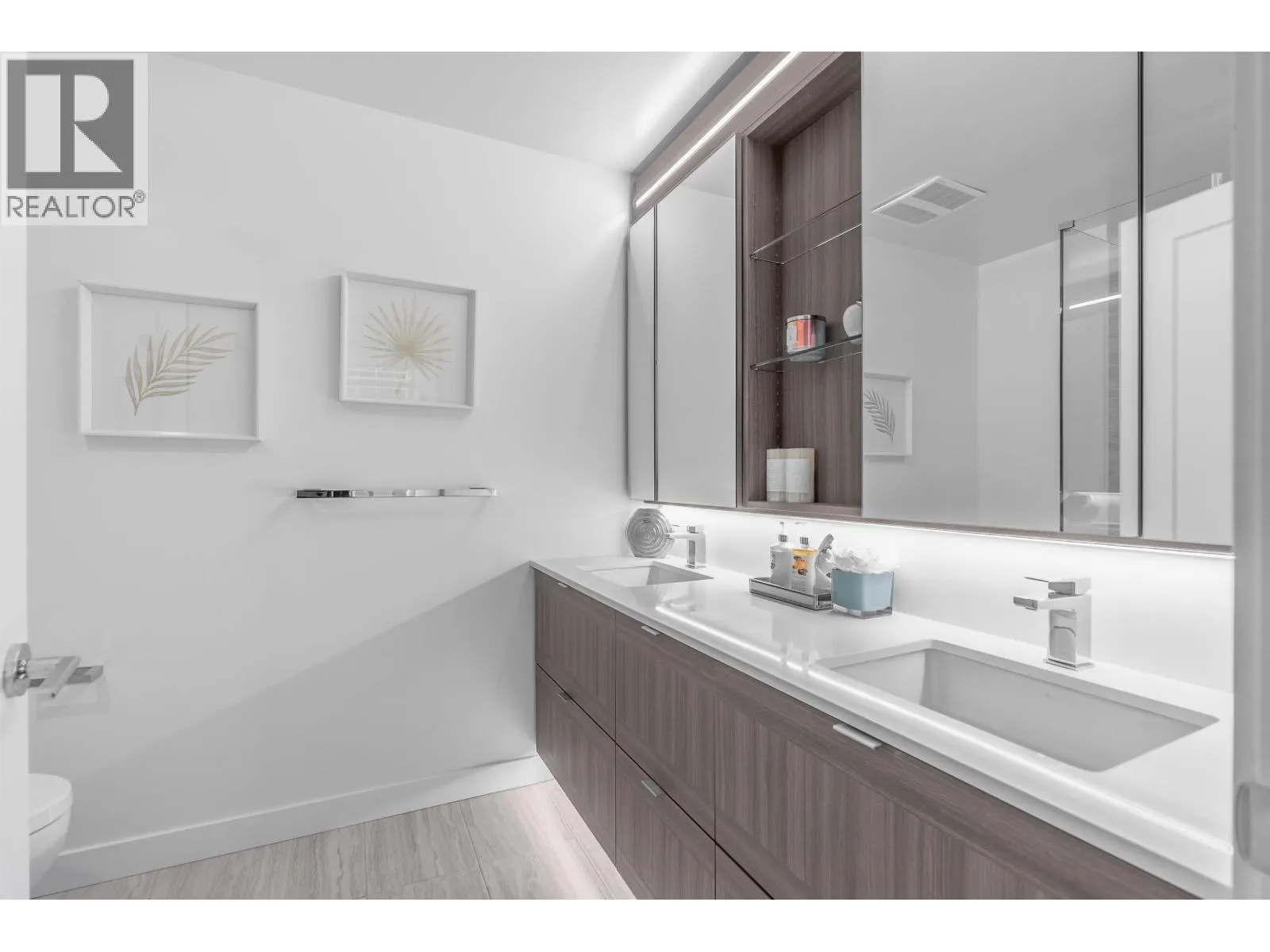 2702 2311 BETA AVENUE