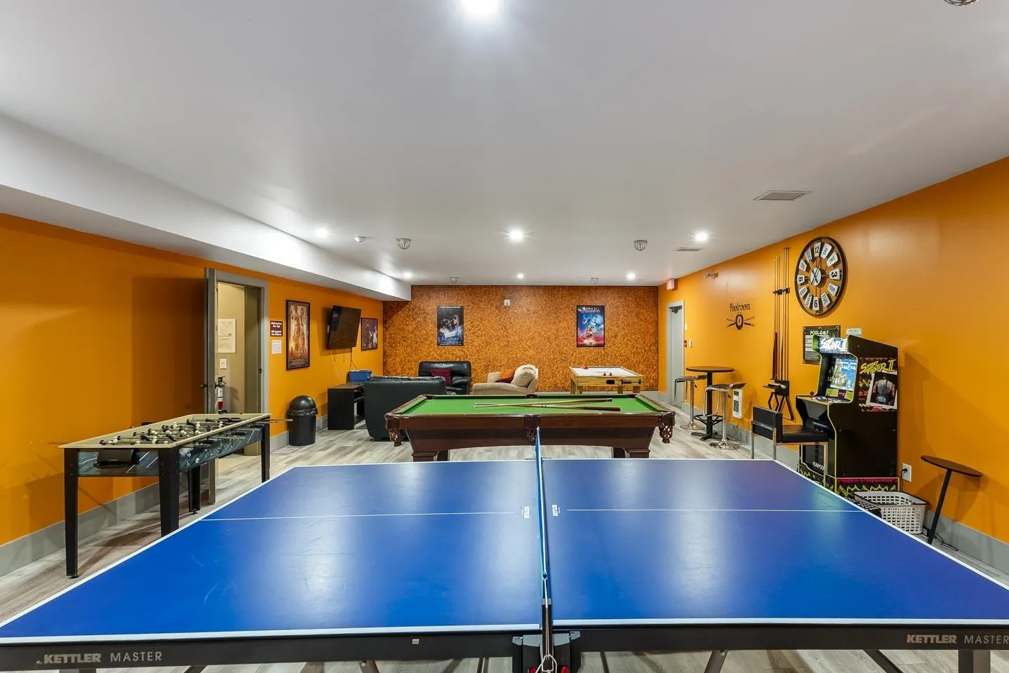 76 6747 203 STREET STREET