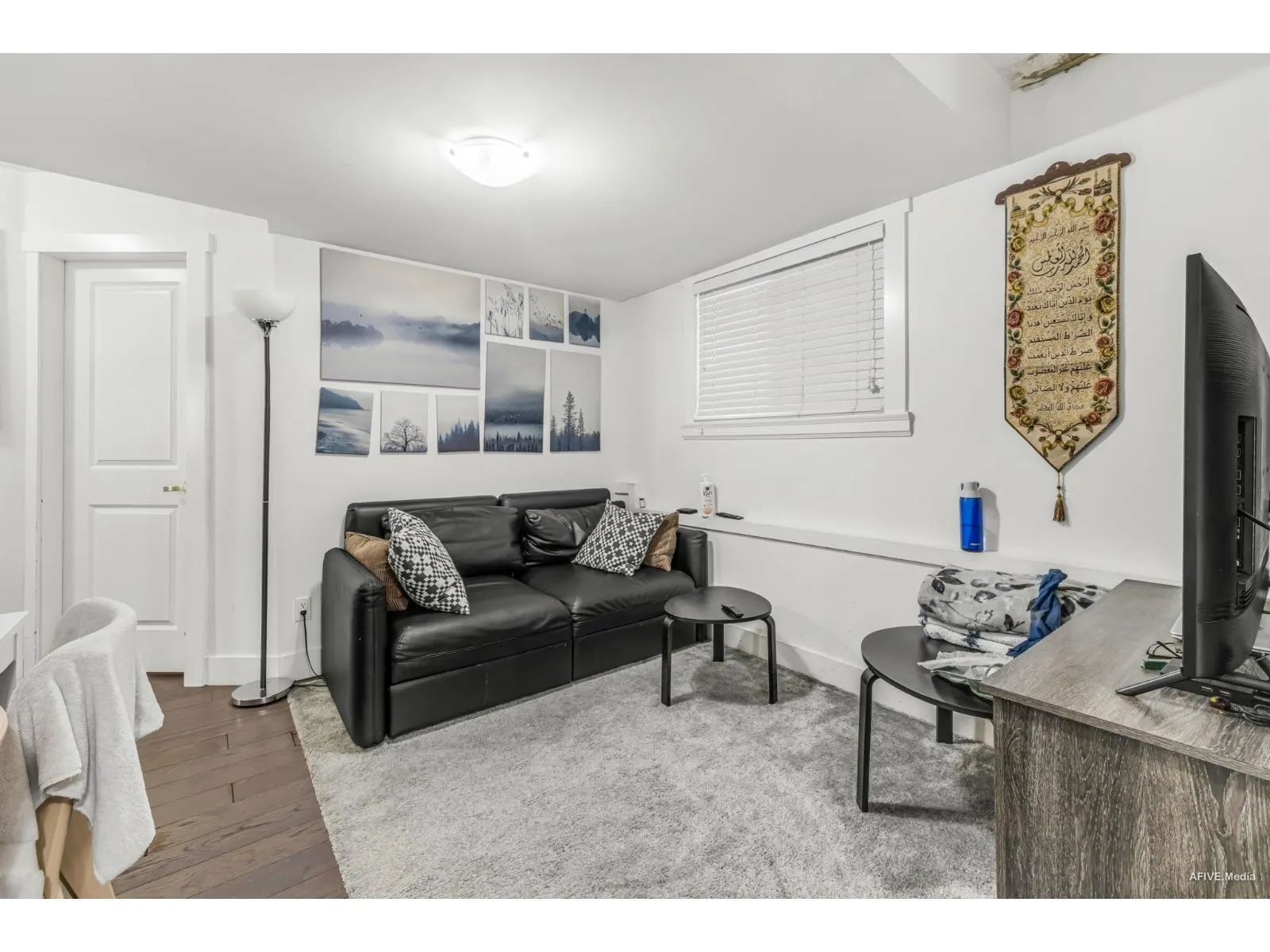 2521 WILDING CRESCENT