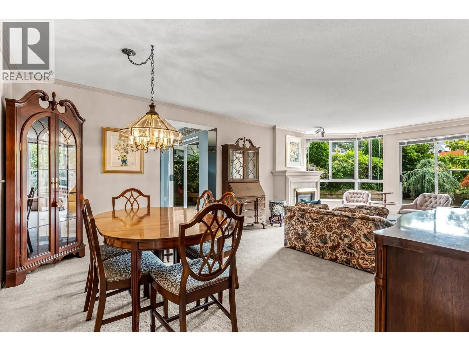 305 1235 QUAYSIDE DRIVE