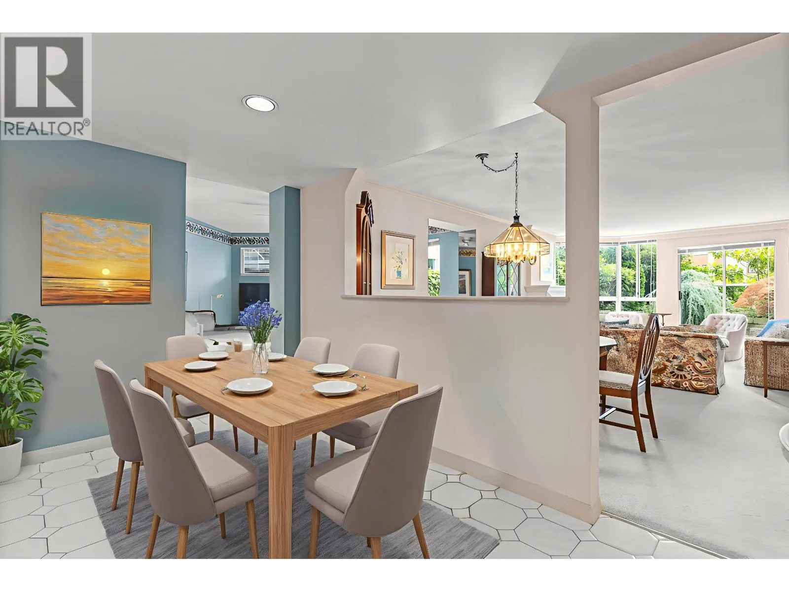 305 1235 QUAYSIDE DRIVE