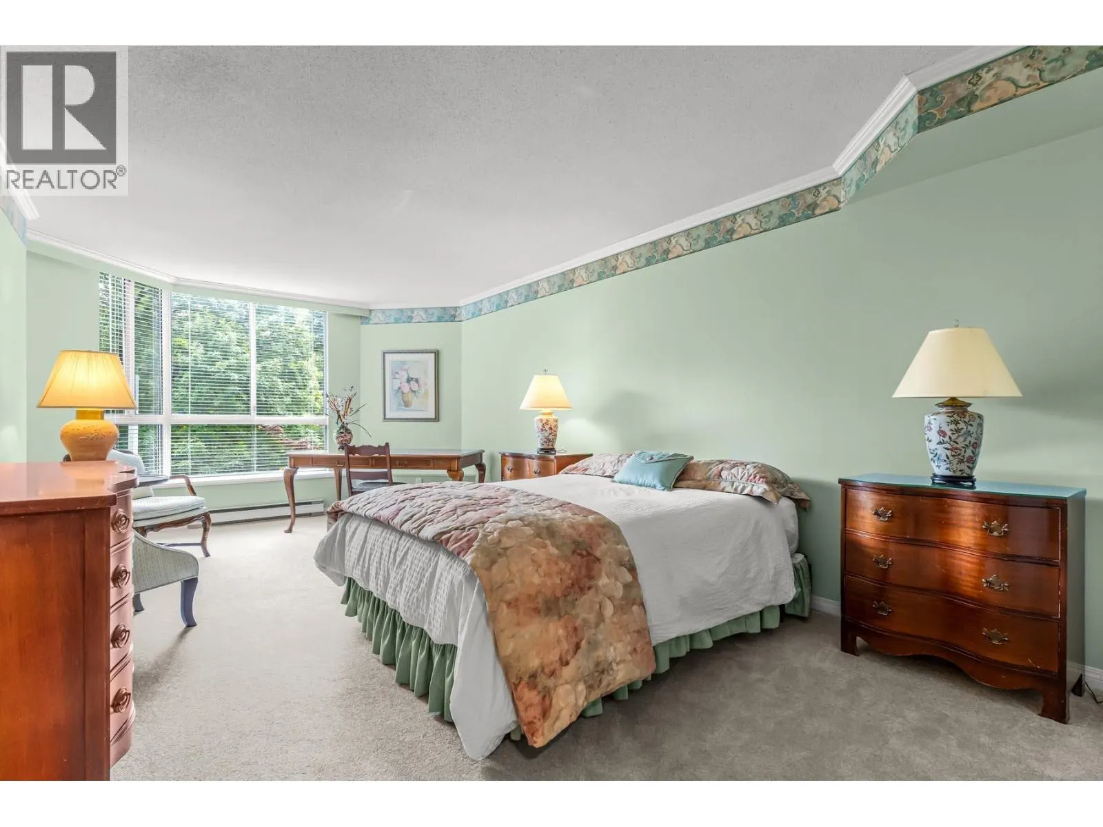 305 1235 QUAYSIDE DRIVE