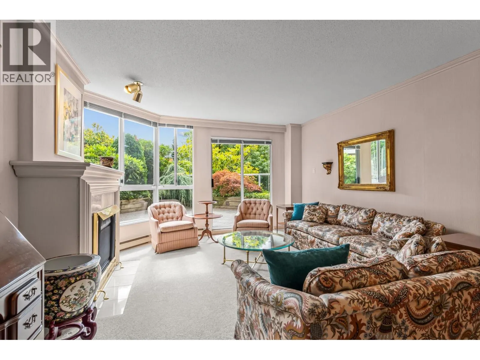 305 1235 QUAYSIDE DRIVE
