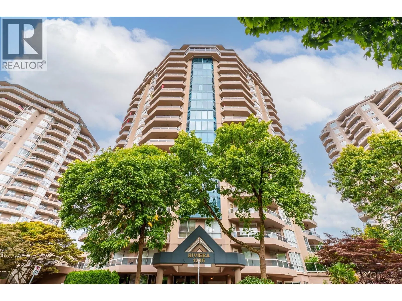 305 1235 QUAYSIDE DRIVE
