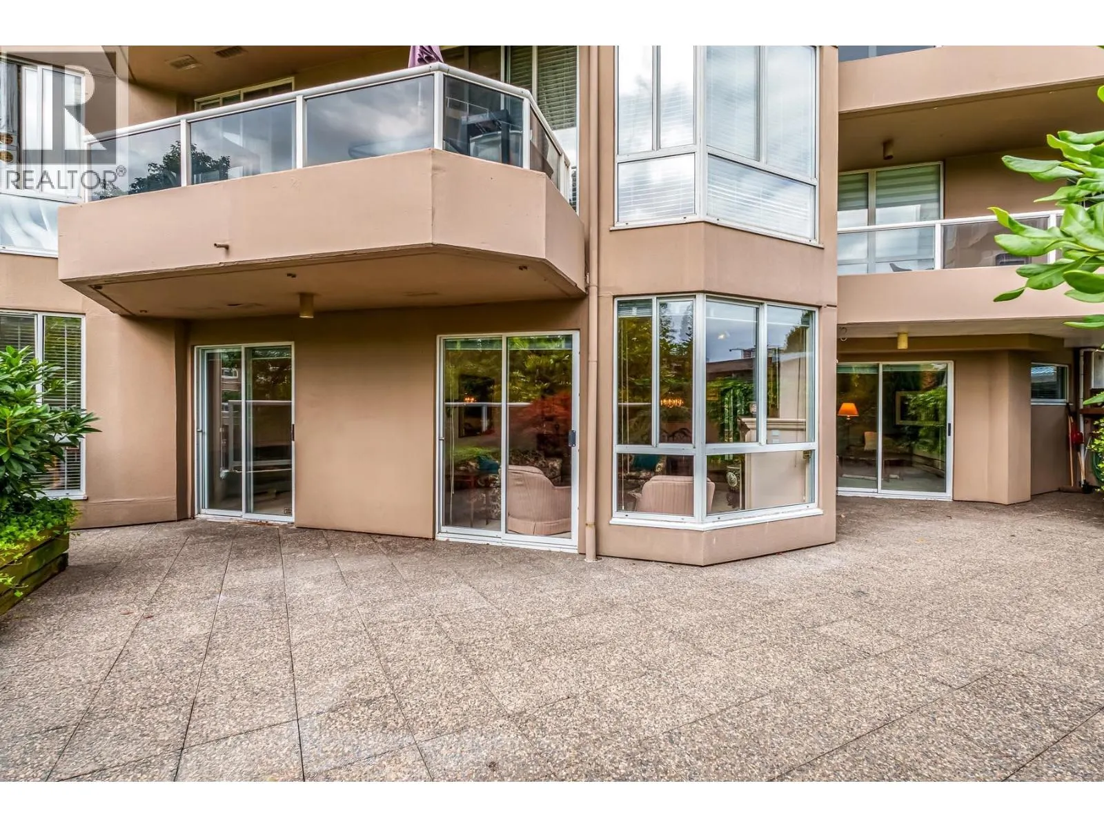 305 1235 QUAYSIDE DRIVE