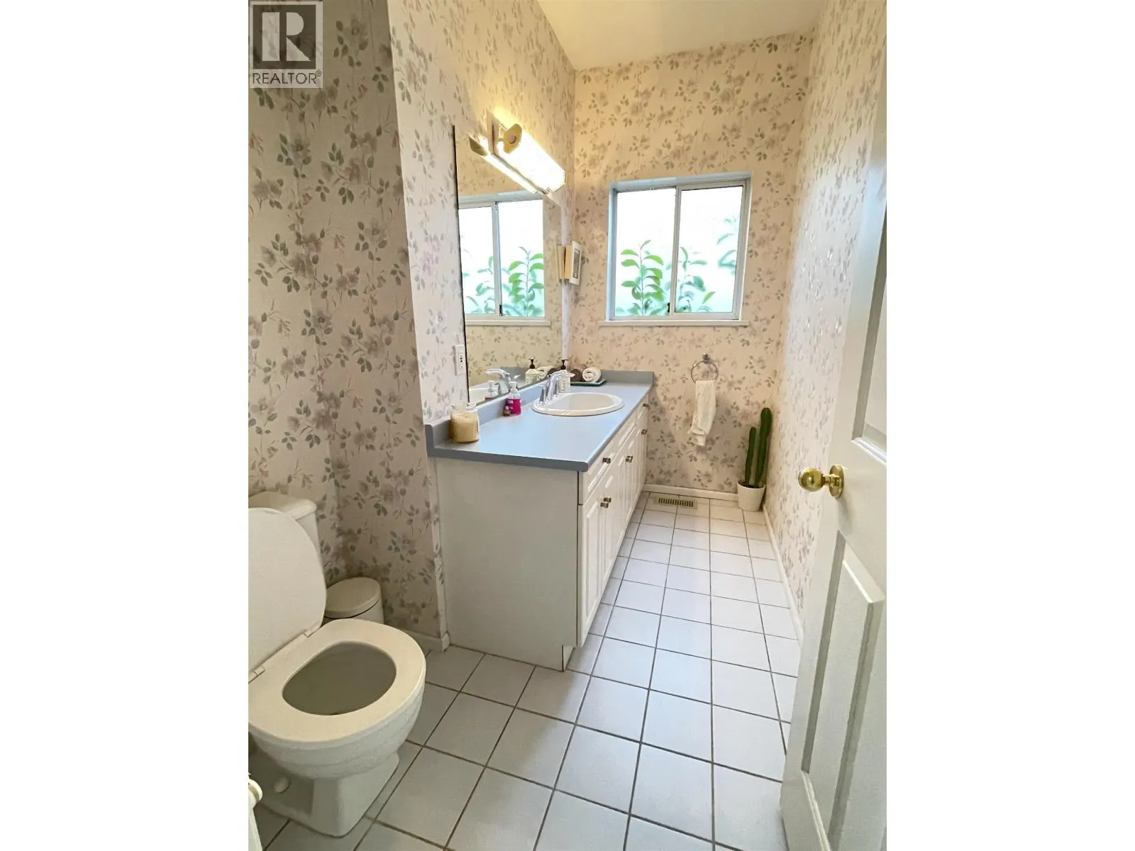 2907 KALAMALKA DRIVE