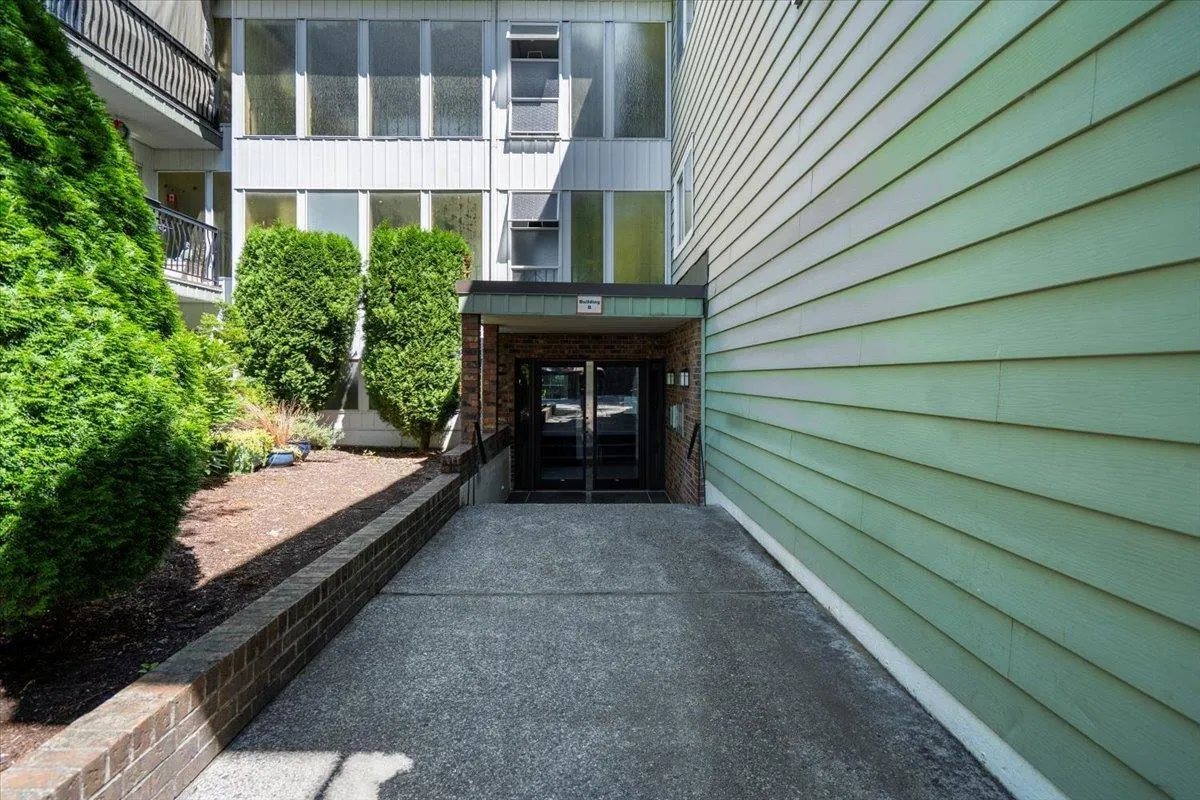 168C 8635 120 STREET
