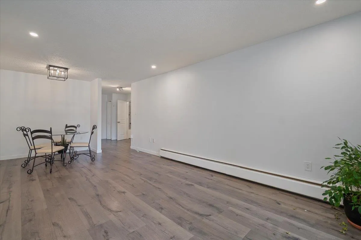 168C 8635 120 STREET