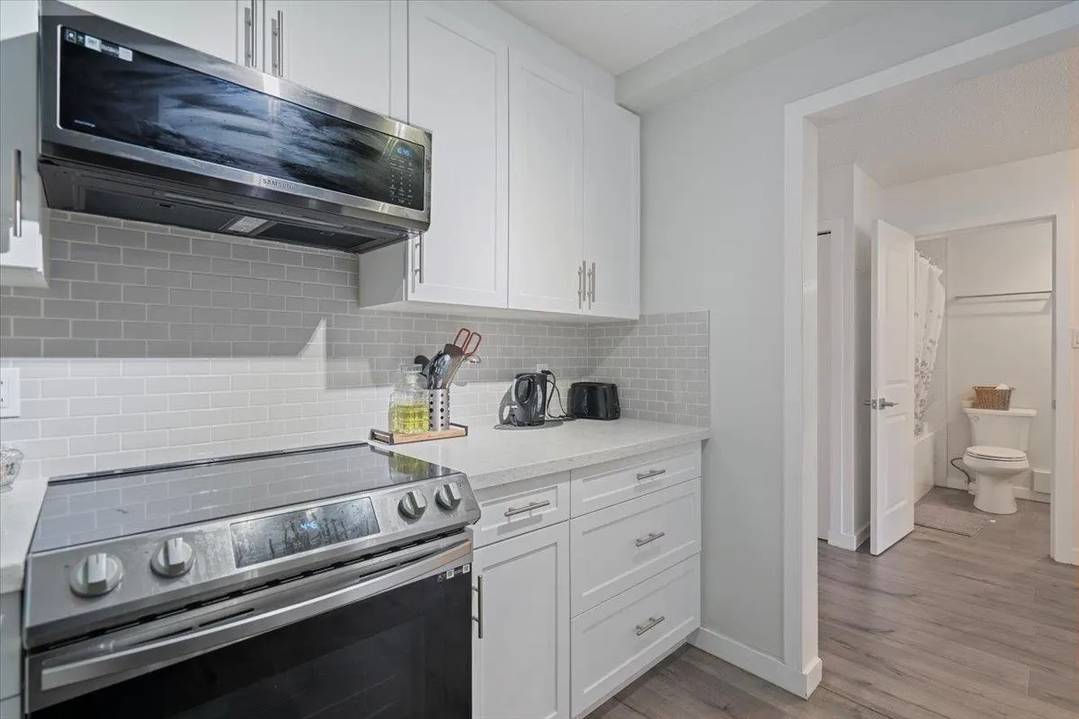 168C 8635 120 STREET