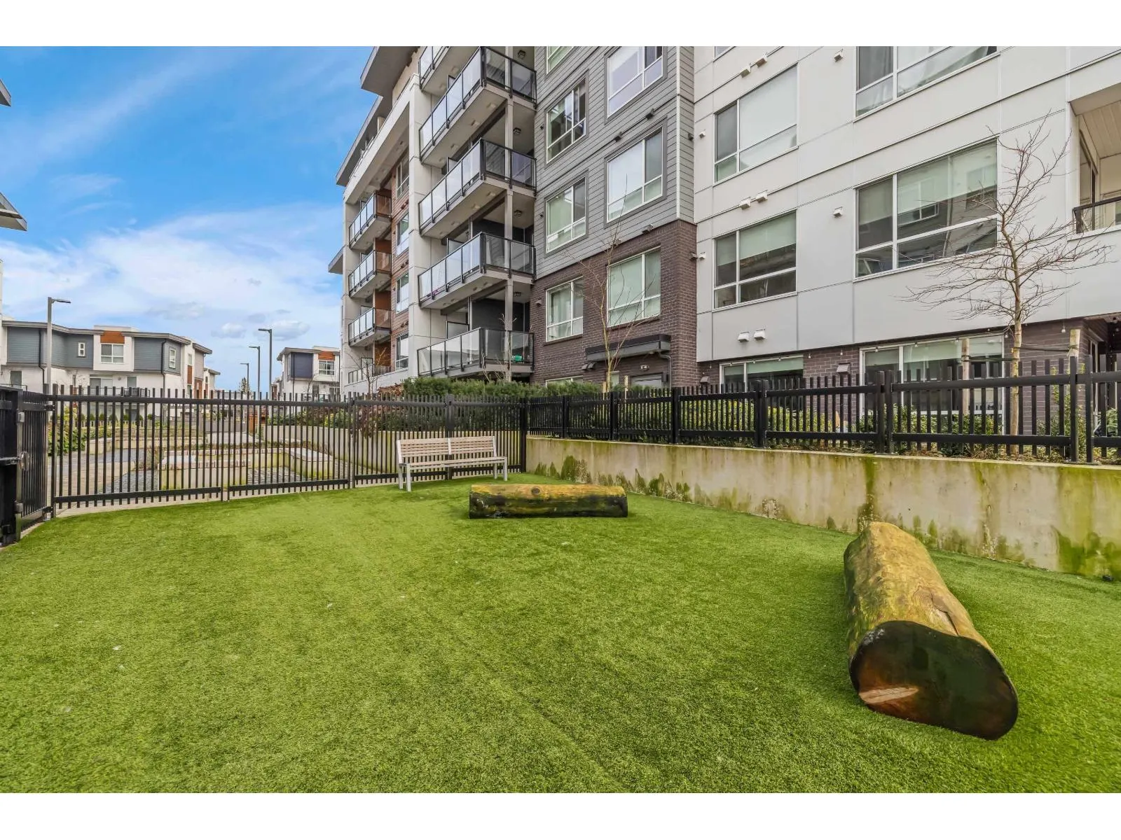 B618 20834 80 AVENUE