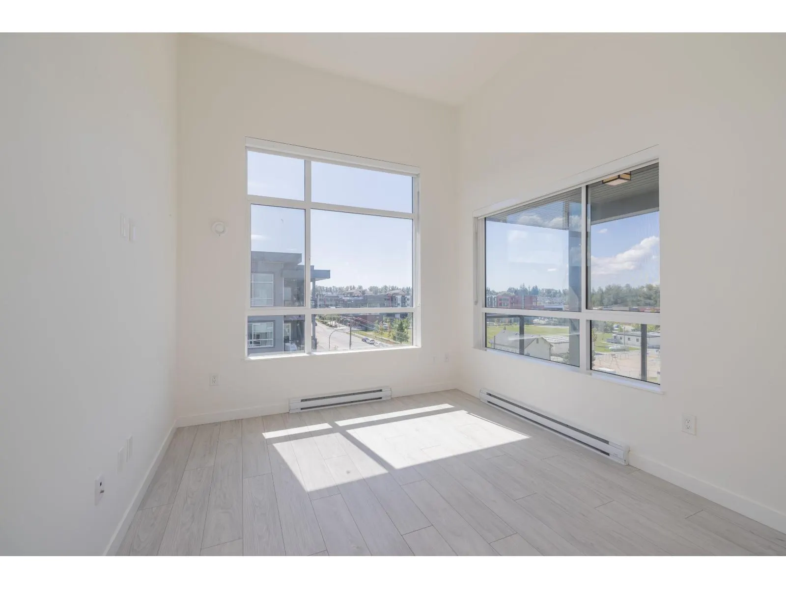 B618 20834 80 AVENUE