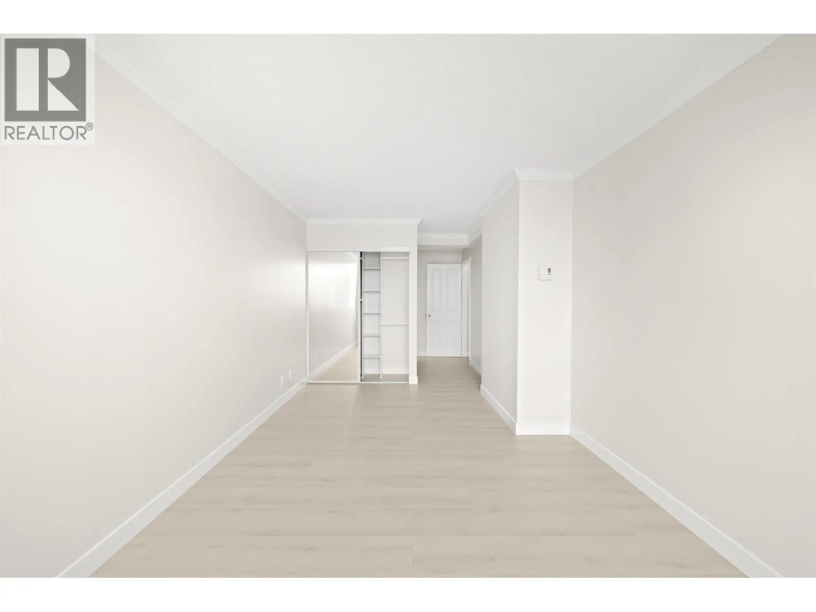 1807 3970 CARRIGAN CRESCENT