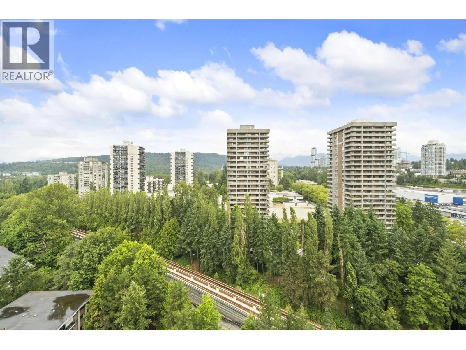 1807 3970 CARRIGAN CRESCENT