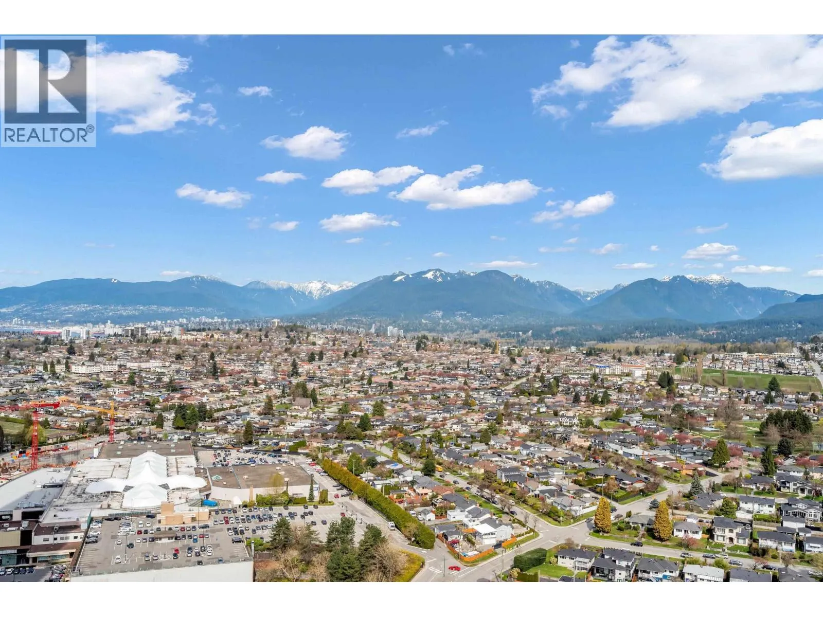 4202 4720 LOUGHEED HIGHWAY