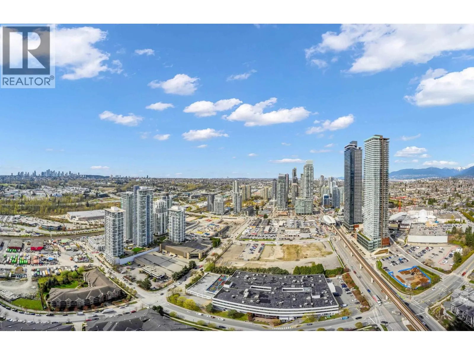4202 4720 LOUGHEED HIGHWAY