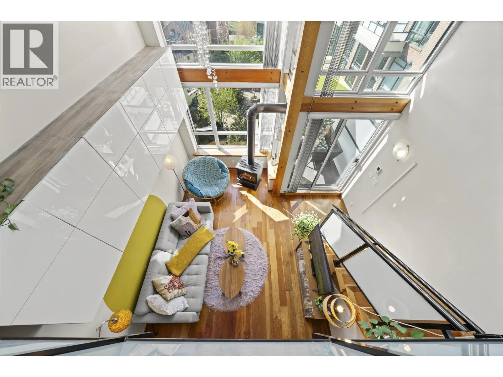 508 10 RENAISSANCE SQUARE