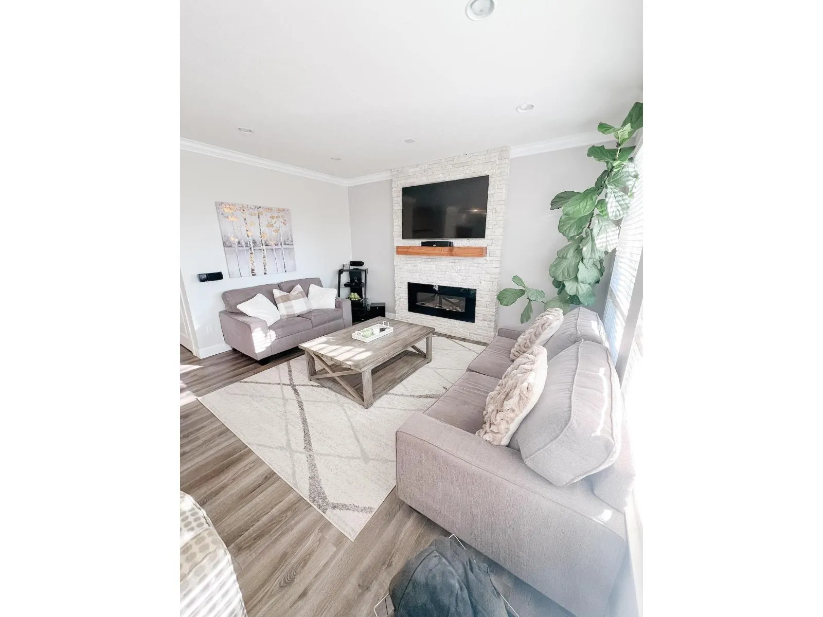 20118 71A AVENUE