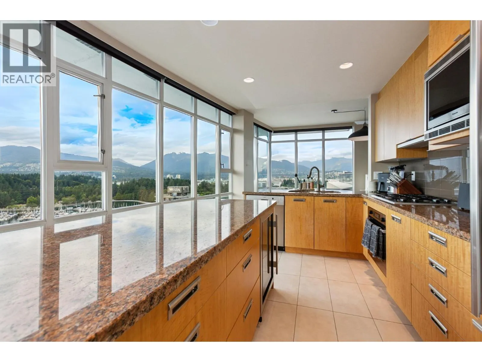 PH2501 1616 BAYSHORE DRIVE