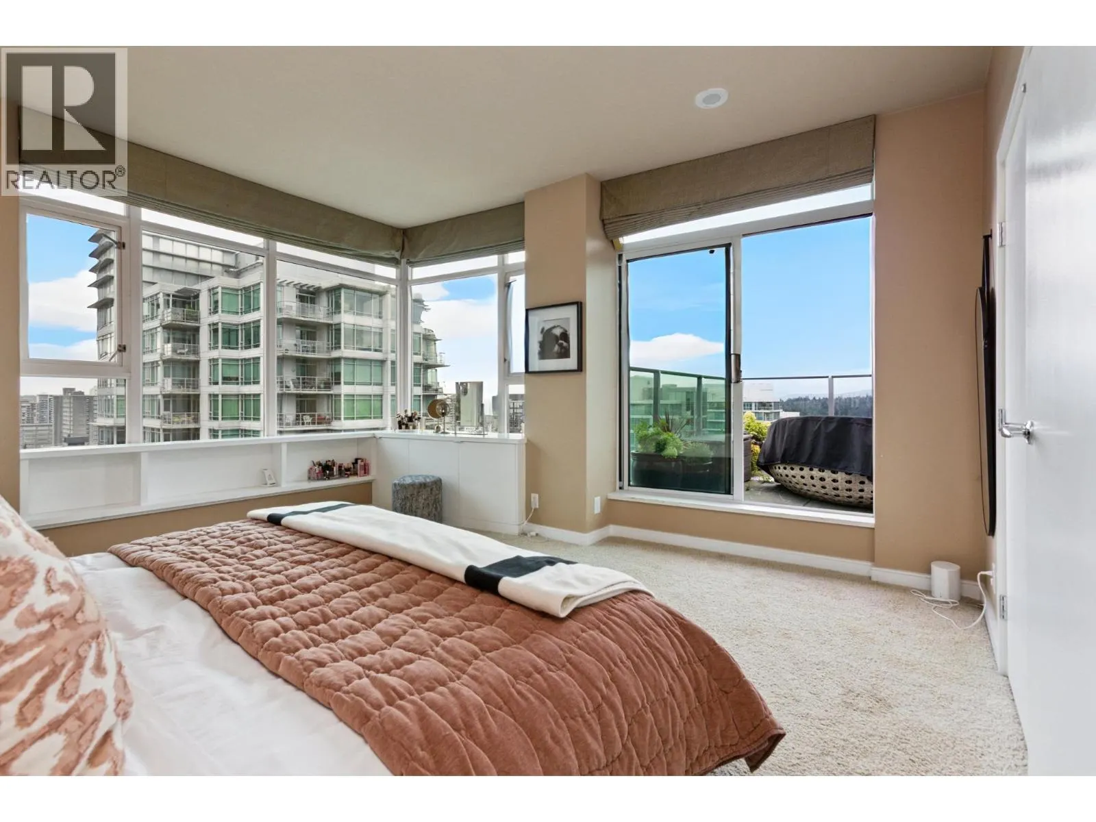 PH2501 1616 BAYSHORE DRIVE