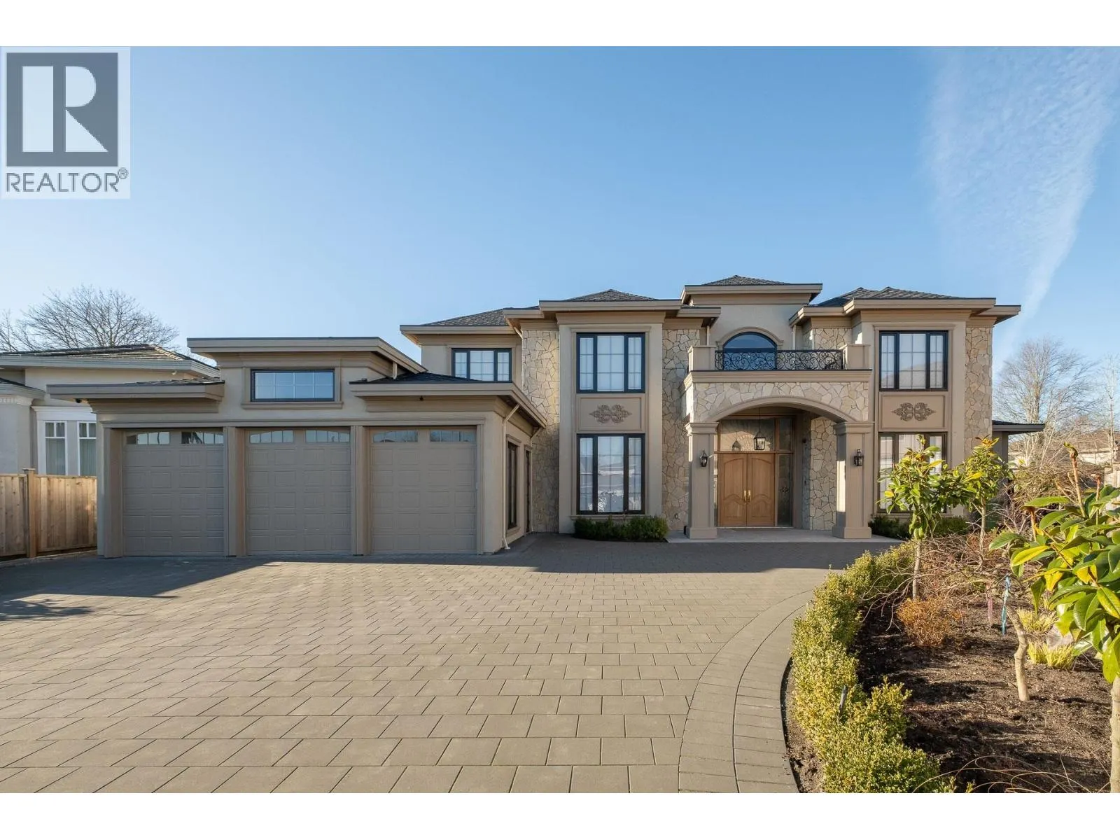 9111 MAPLE PLACE