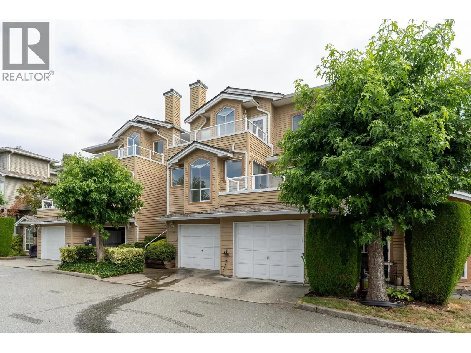 1116 O'FLAHERTY GATE