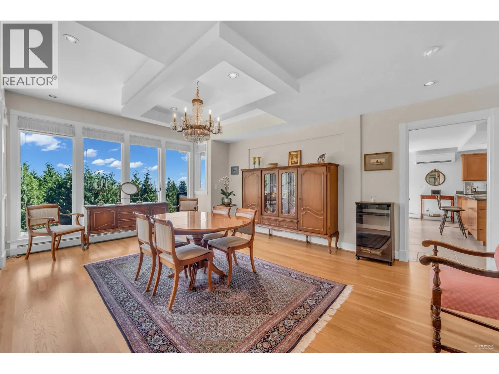 574 ST. ANDREWS PLACE