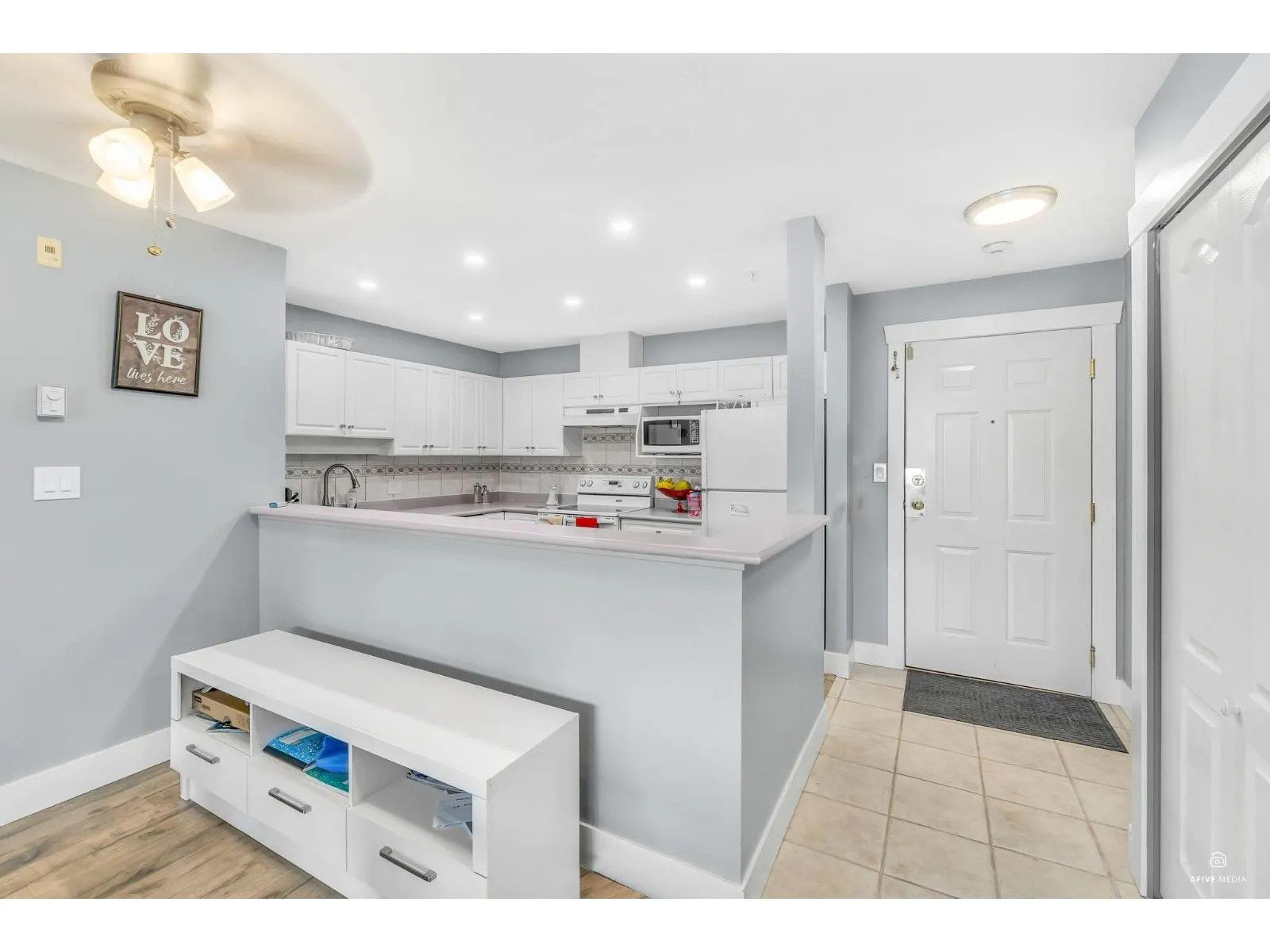 401 33708 KING ROAD