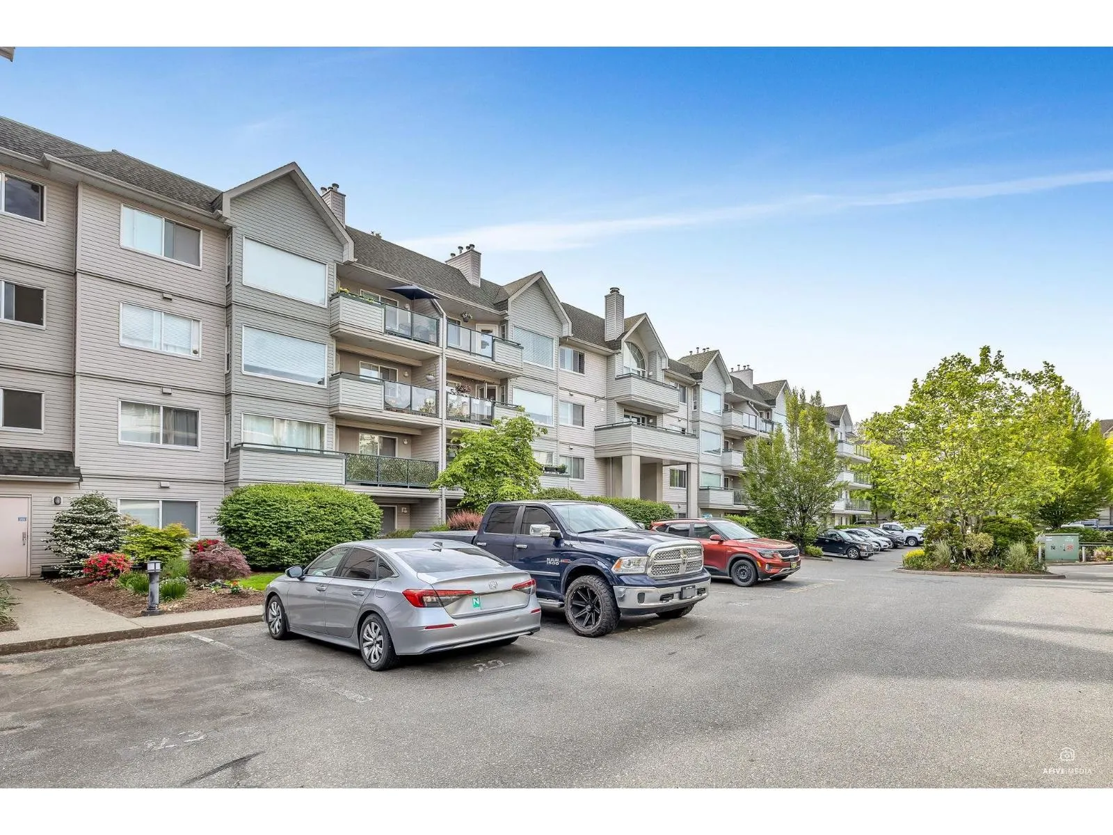 401 33708 KING ROAD