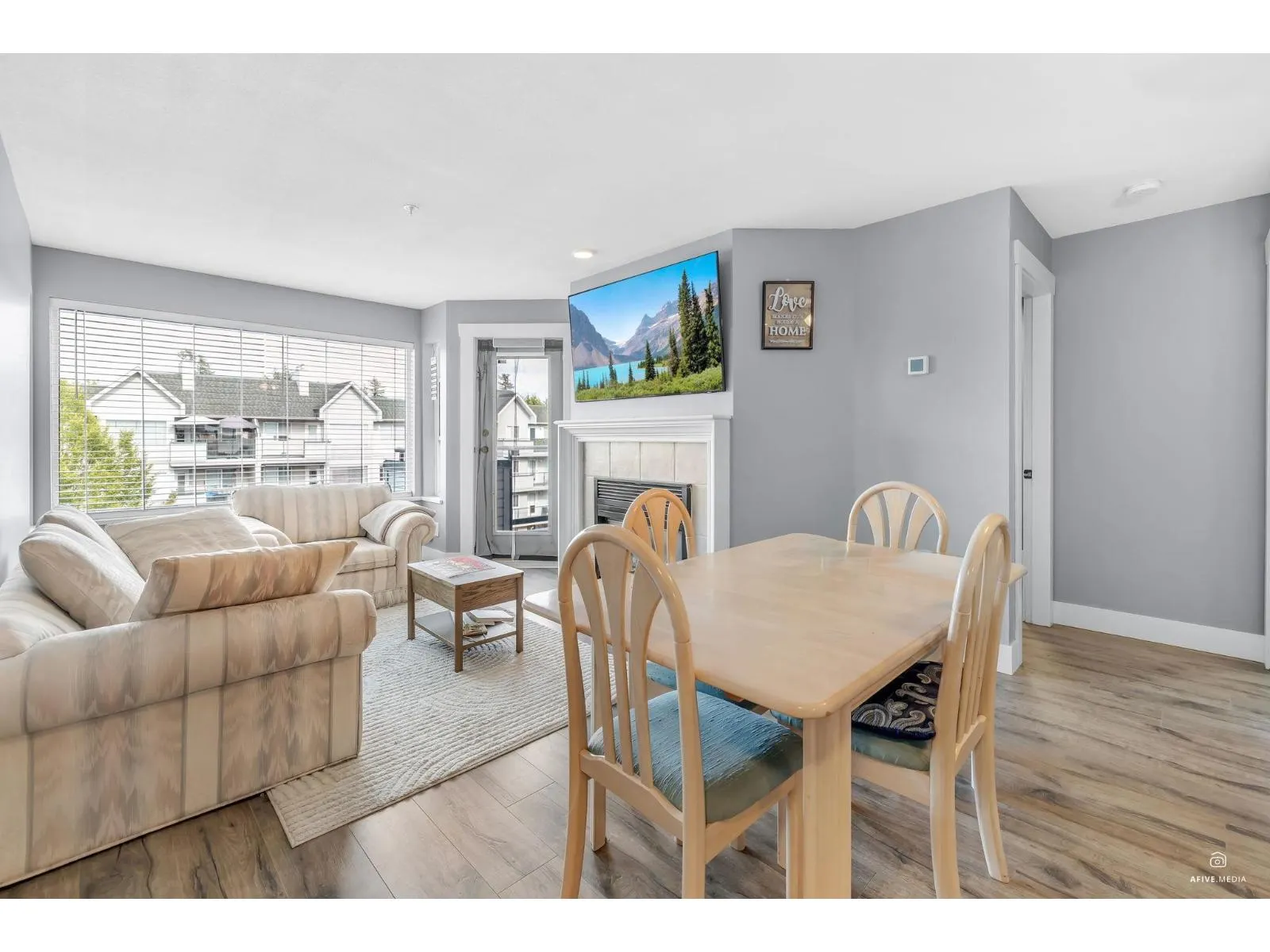 401 33708 KING ROAD