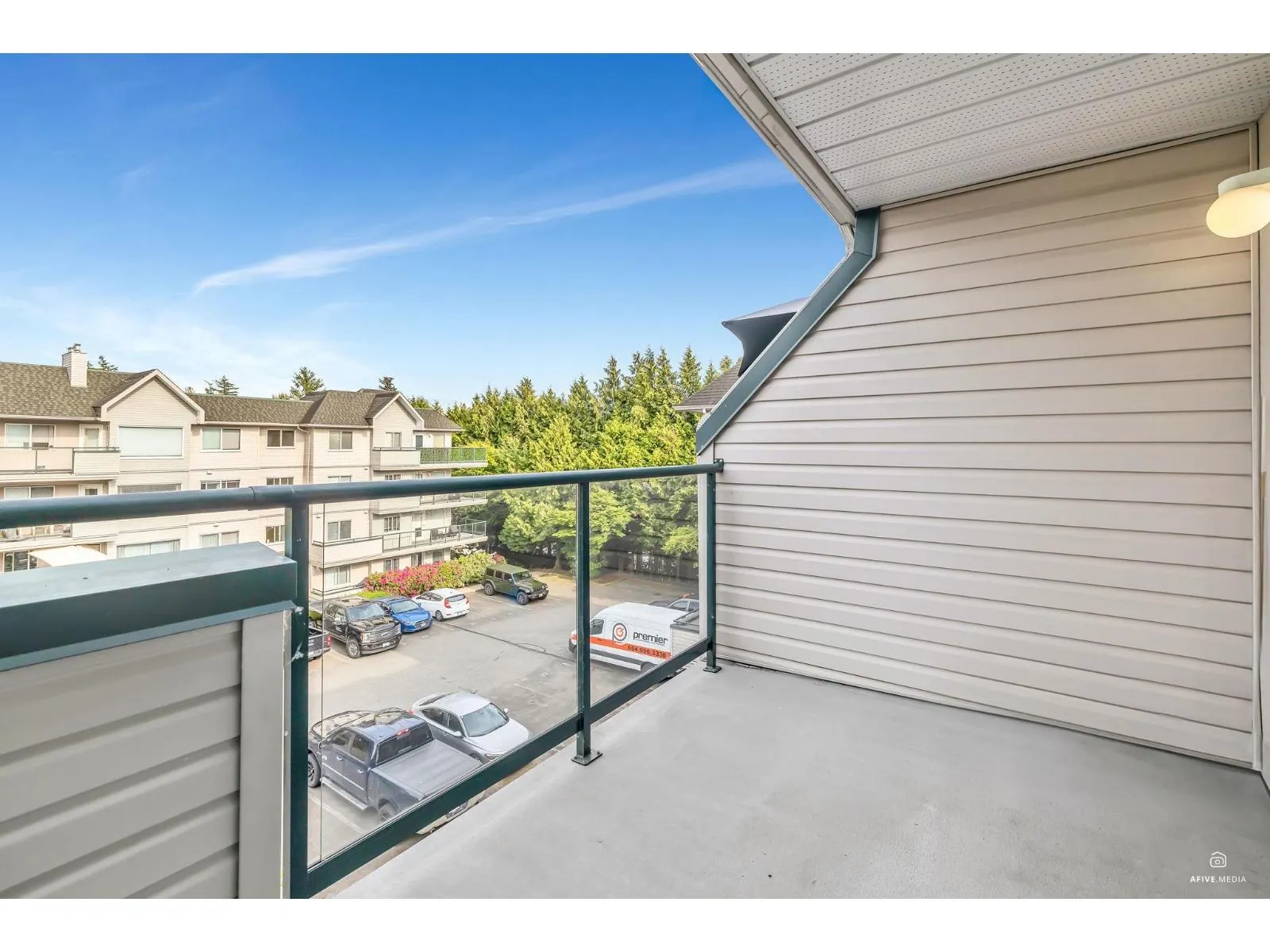 401 33708 KING ROAD