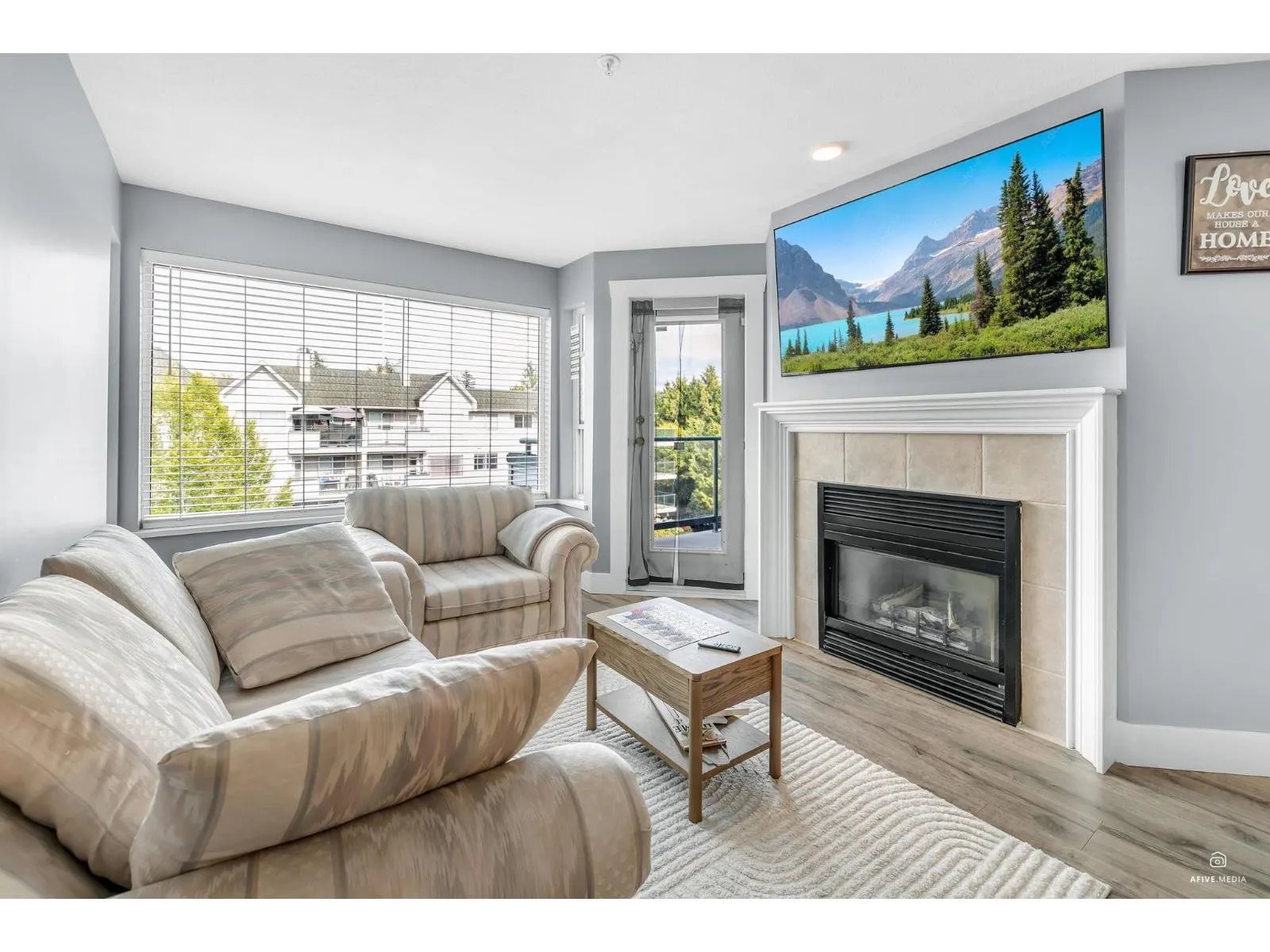 401 33708 KING ROAD