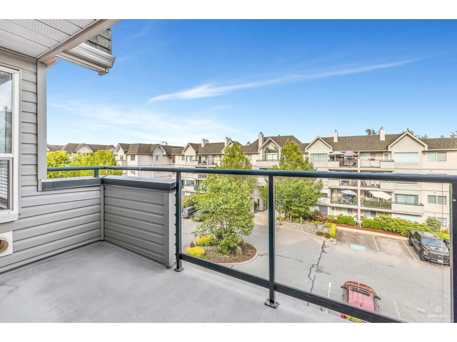 401 33708 KING ROAD