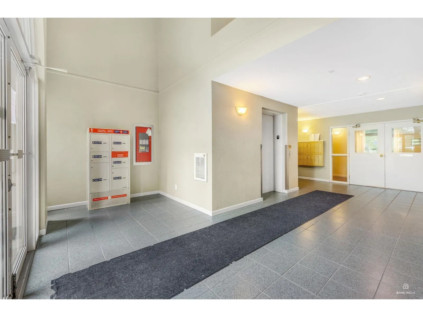 401 33708 KING ROAD