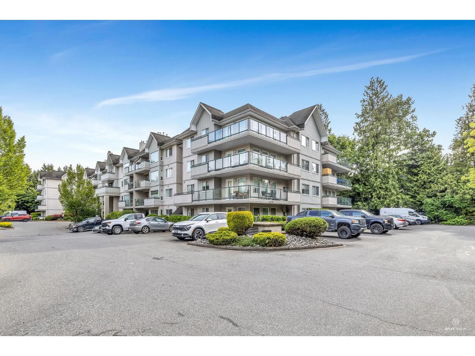 401 33708 KING ROAD