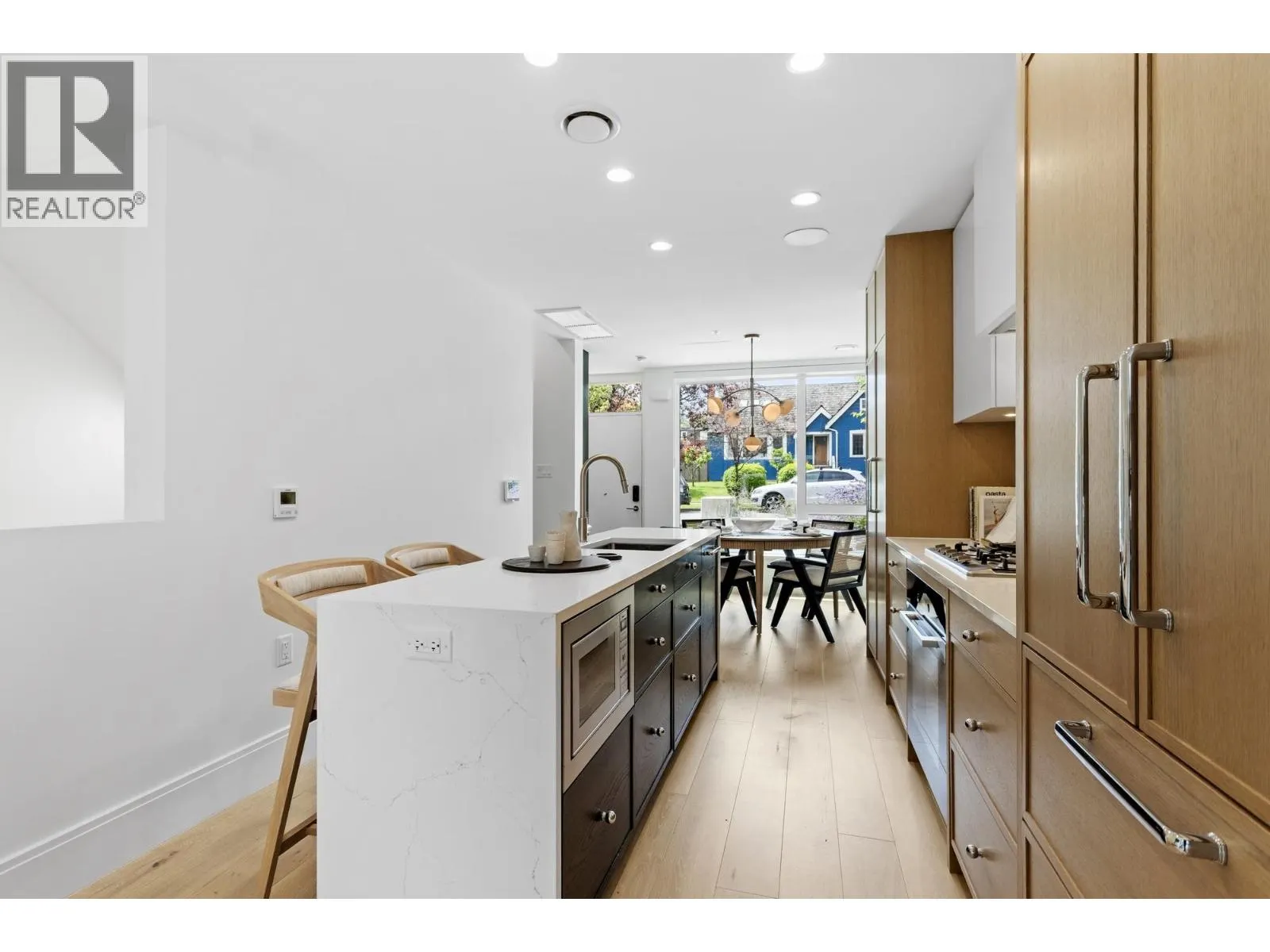 555 W 26TH AVENUE