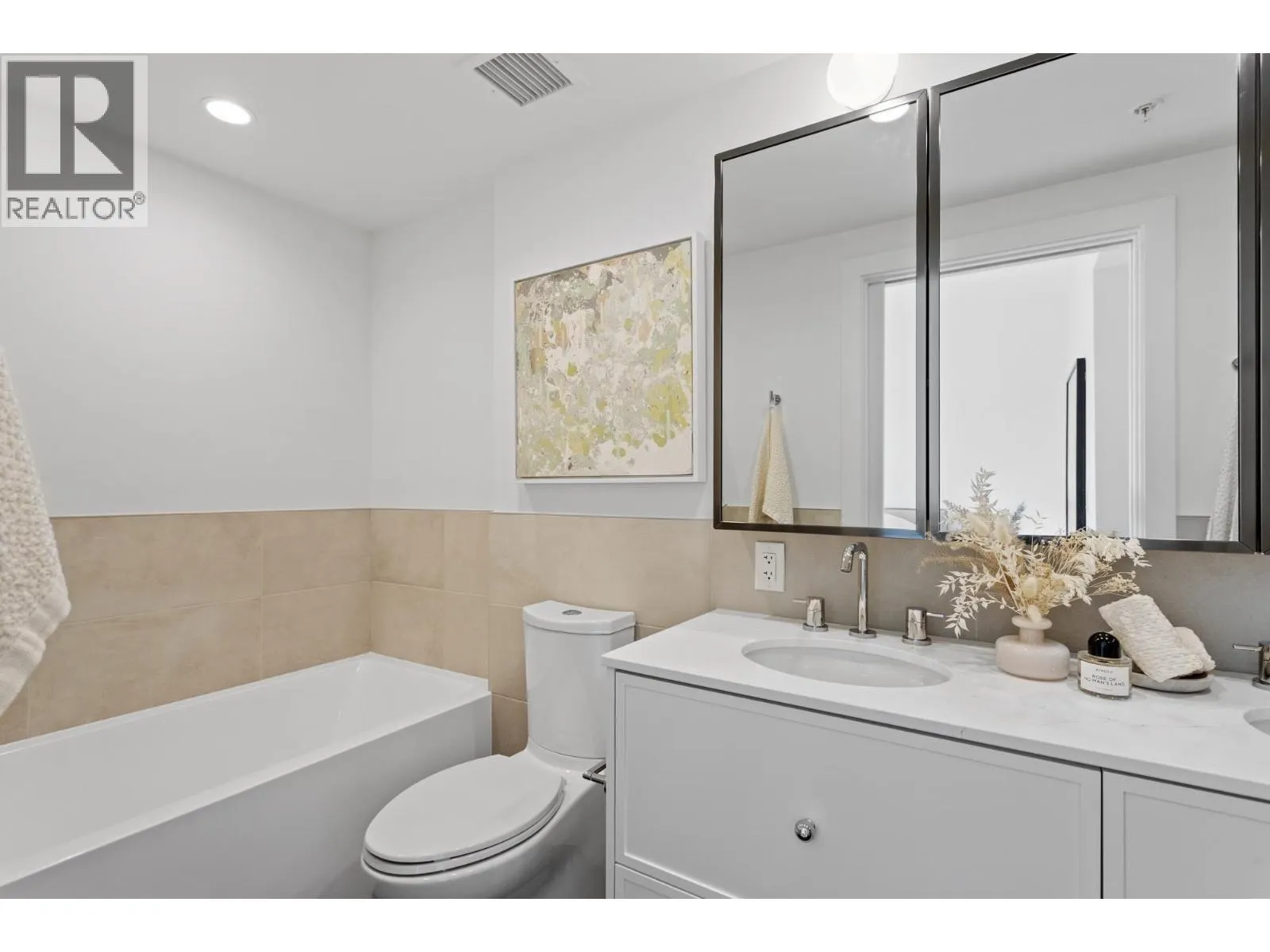 555 W 26TH AVENUE