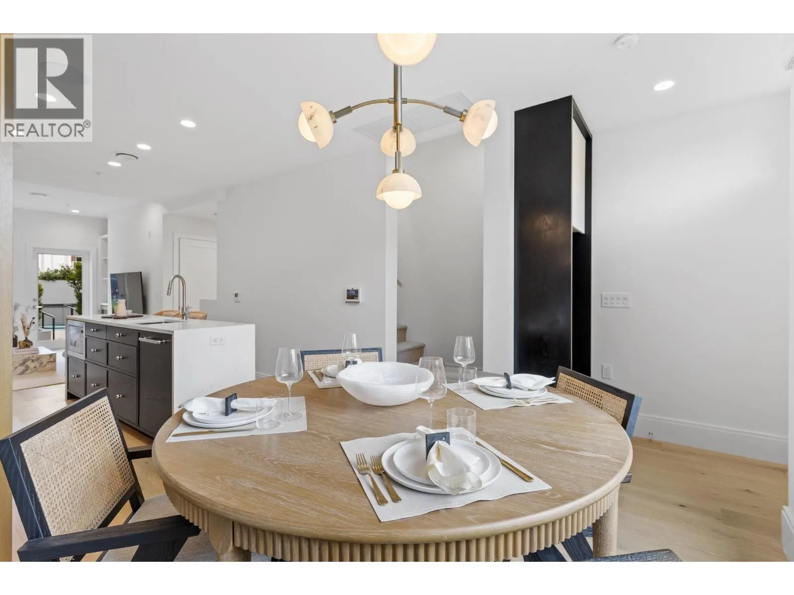555 W 26TH AVENUE