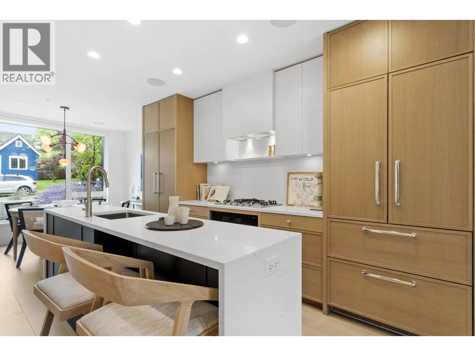 555 W 26TH AVENUE